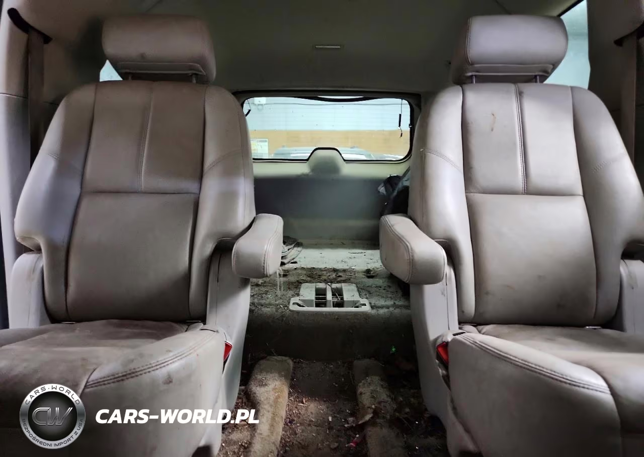 2008 Chevrolet Suburban K1500 Ls VIN:1GNFK16388J232595 - 10