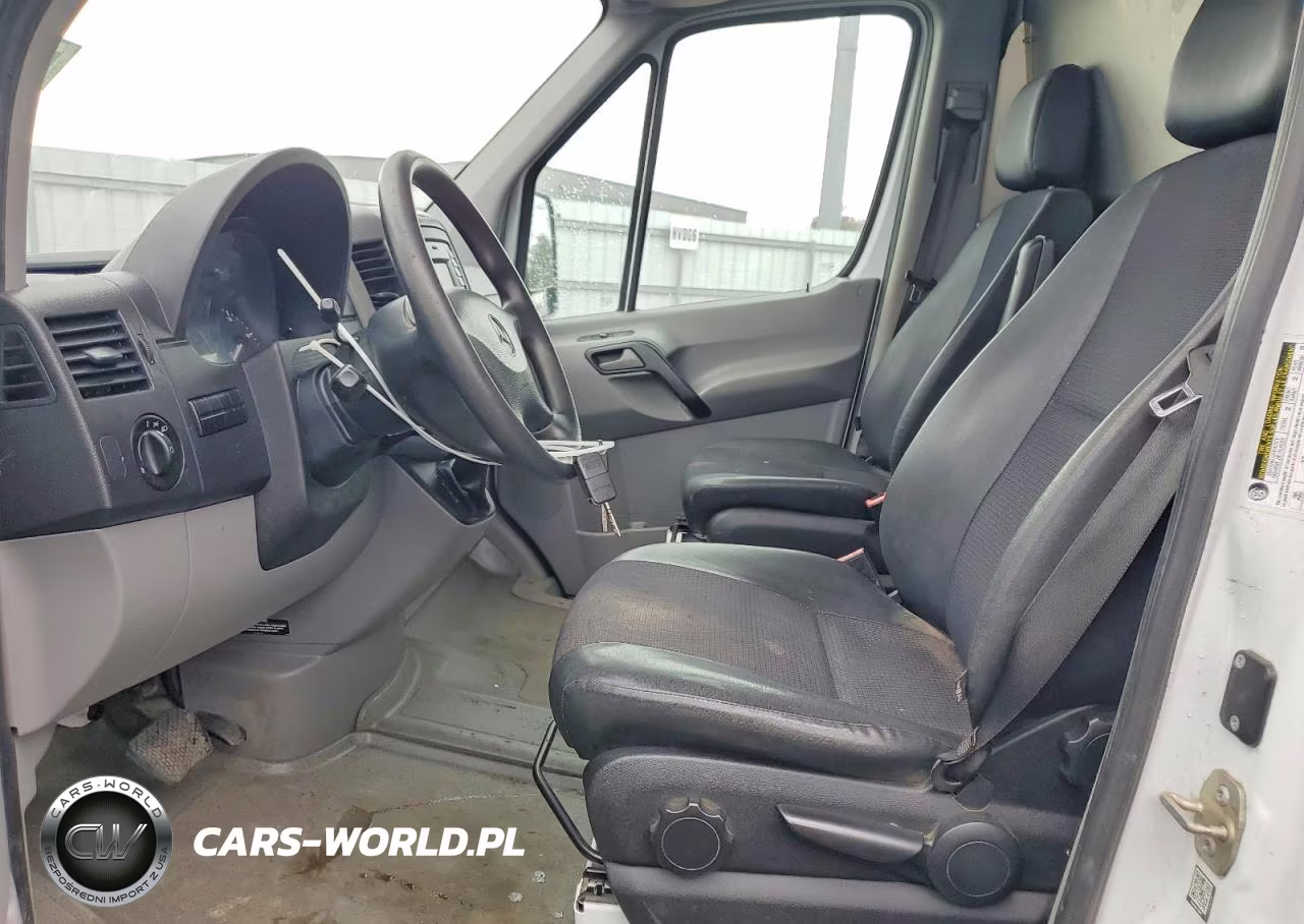 2017 Mercedes Benz Sprinter 2500 Delivery Van VIN:WD3PE7CDXHP527807 - 7