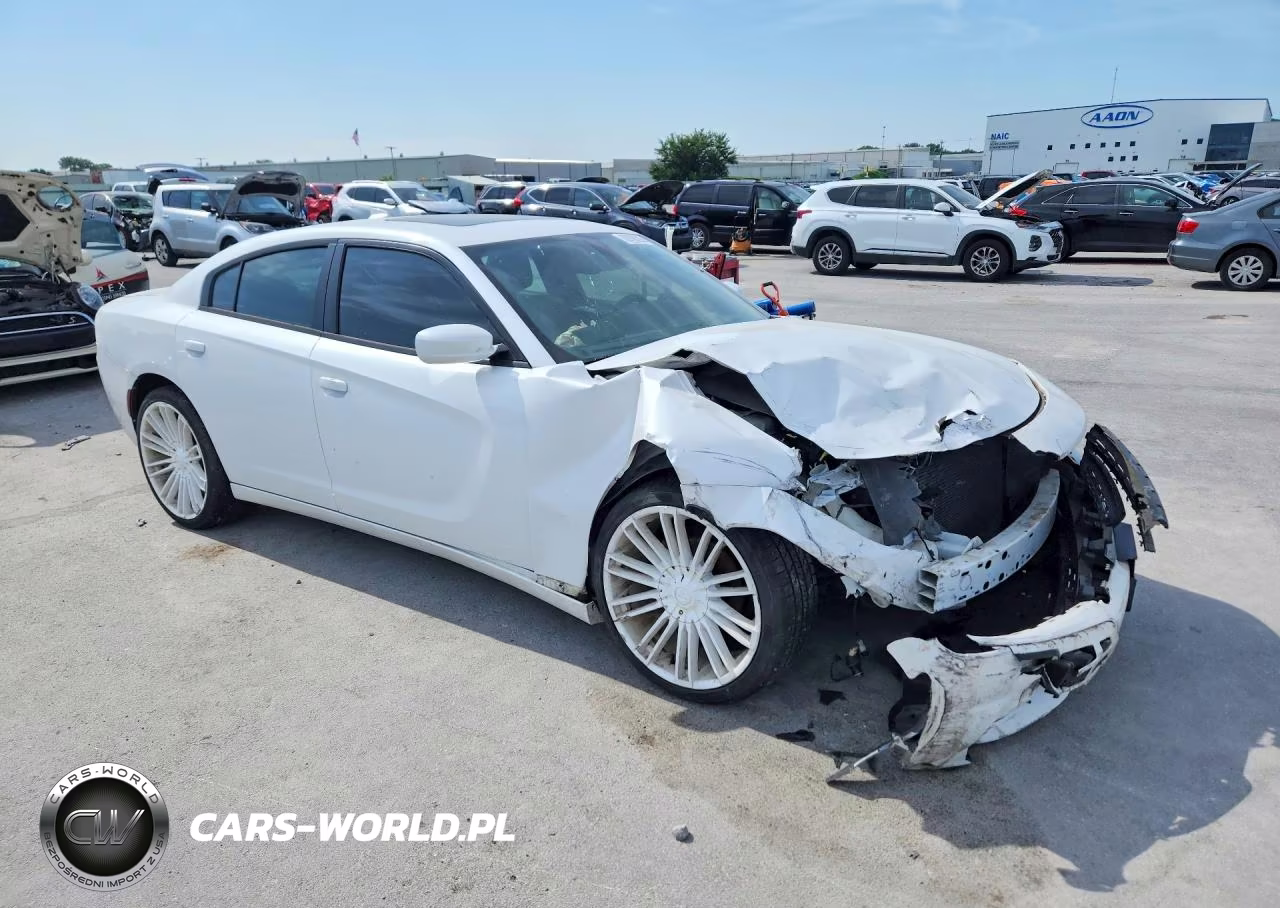 2015 Dodge Charger Sxt VIN:2C3CDXHG0FH805744 - 4
