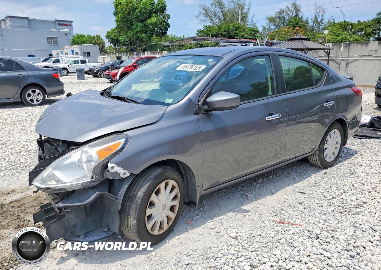 2016 Nissan Versa 1.6 Sv