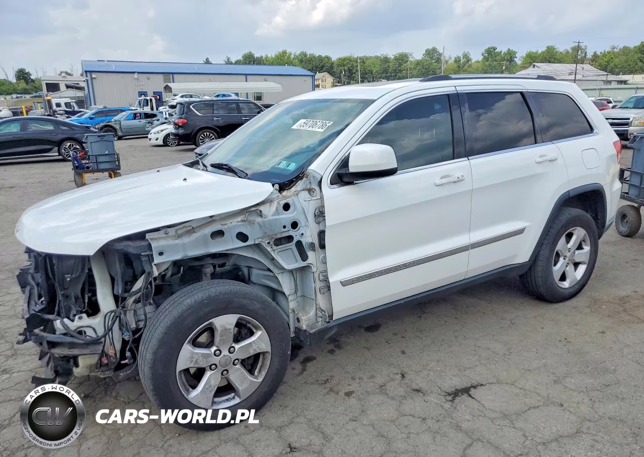 2013 Jeep Grand Cherokee Laredo – zdjęcie 1 z 14