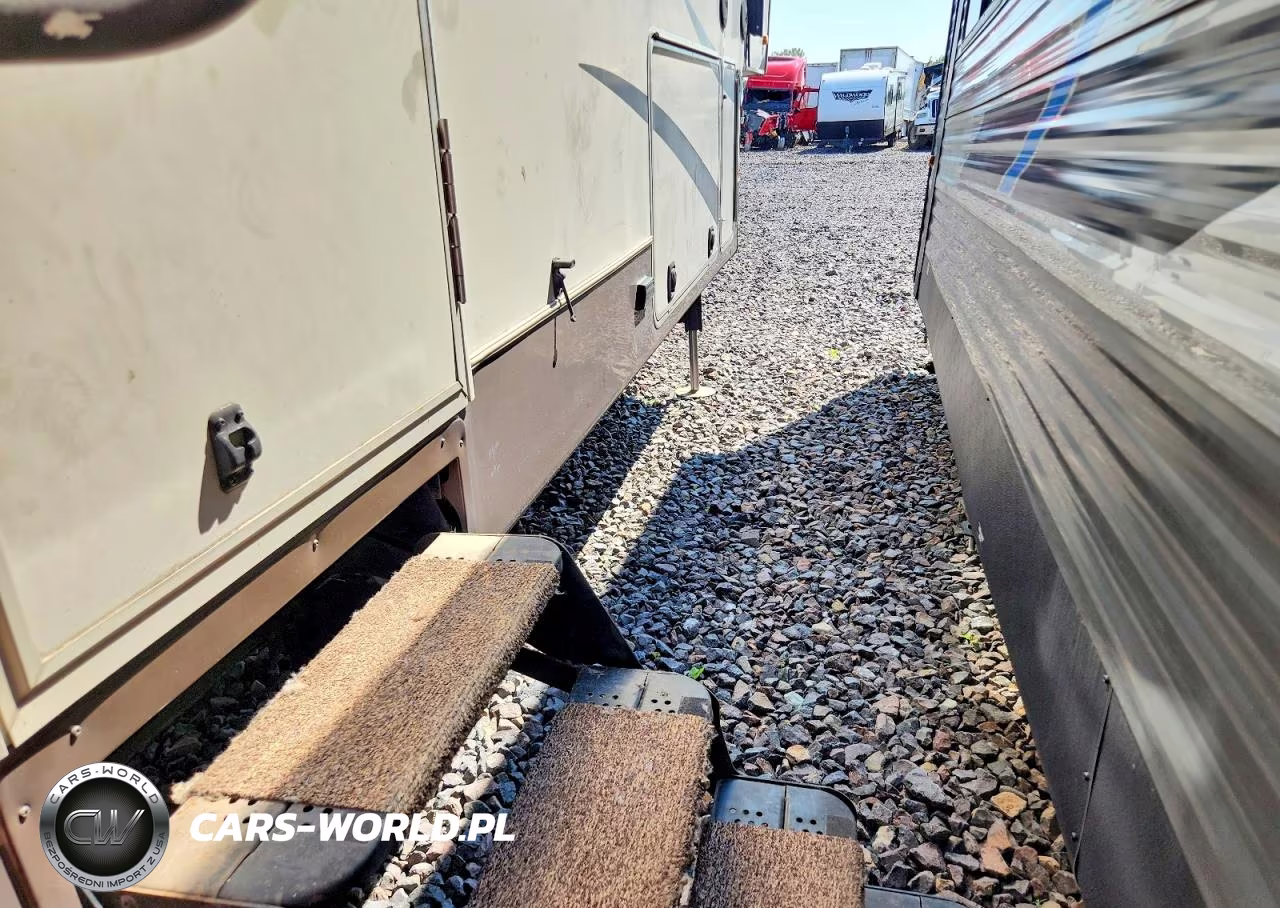 2013 Heartland Big Horn Camper VIN:5SFBG3928DE251395 - 8