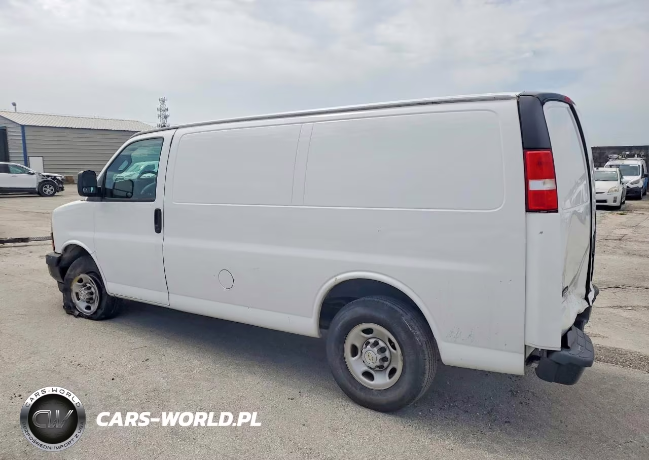 2023 Chevrolet Express G2500 VIN:1GCWGAFP6P1115898 - 2