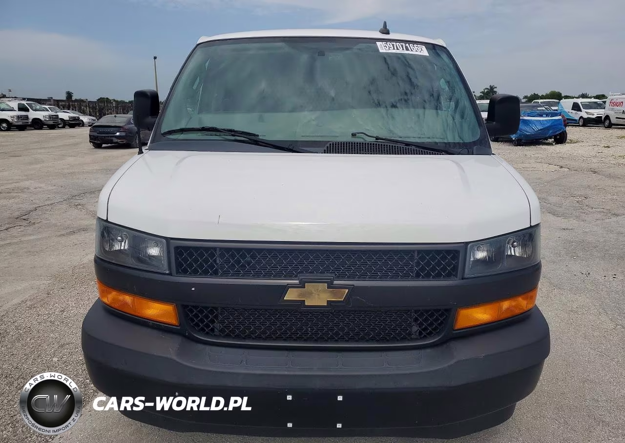 2023 Chevrolet Express G2500 VIN:1GCWGAFP6P1115898 - 5