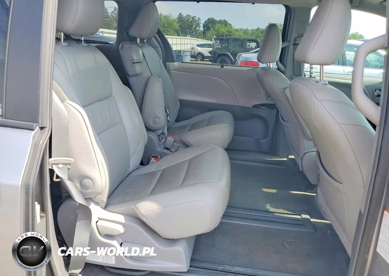 2018 Toyota Sienna Xle 8-Passenger VIN:5TDYZ3DC2JS910813 - 11