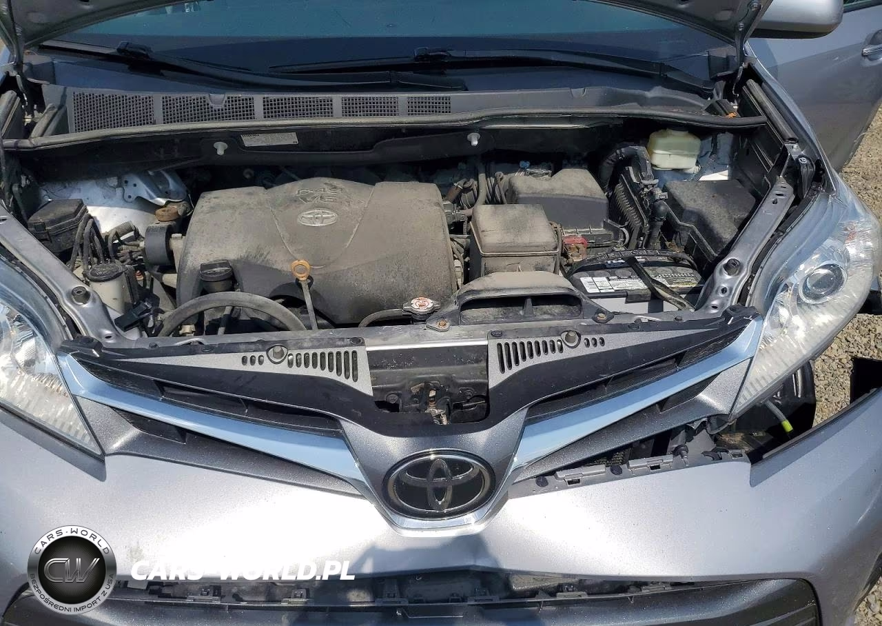 2018 Toyota Sienna Xle 8-Passenger VIN:5TDYZ3DC2JS910813 - 12
