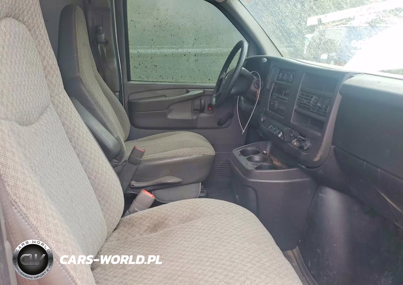 2008 Chevrolet Express G2500 VIN:1GCGG25C281229116 - 11
