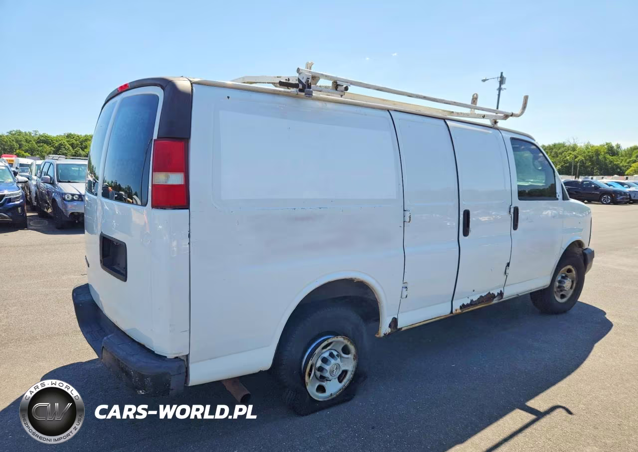 2008 Chevrolet Express G2500 VIN:1GCGG25C281229116 - 3