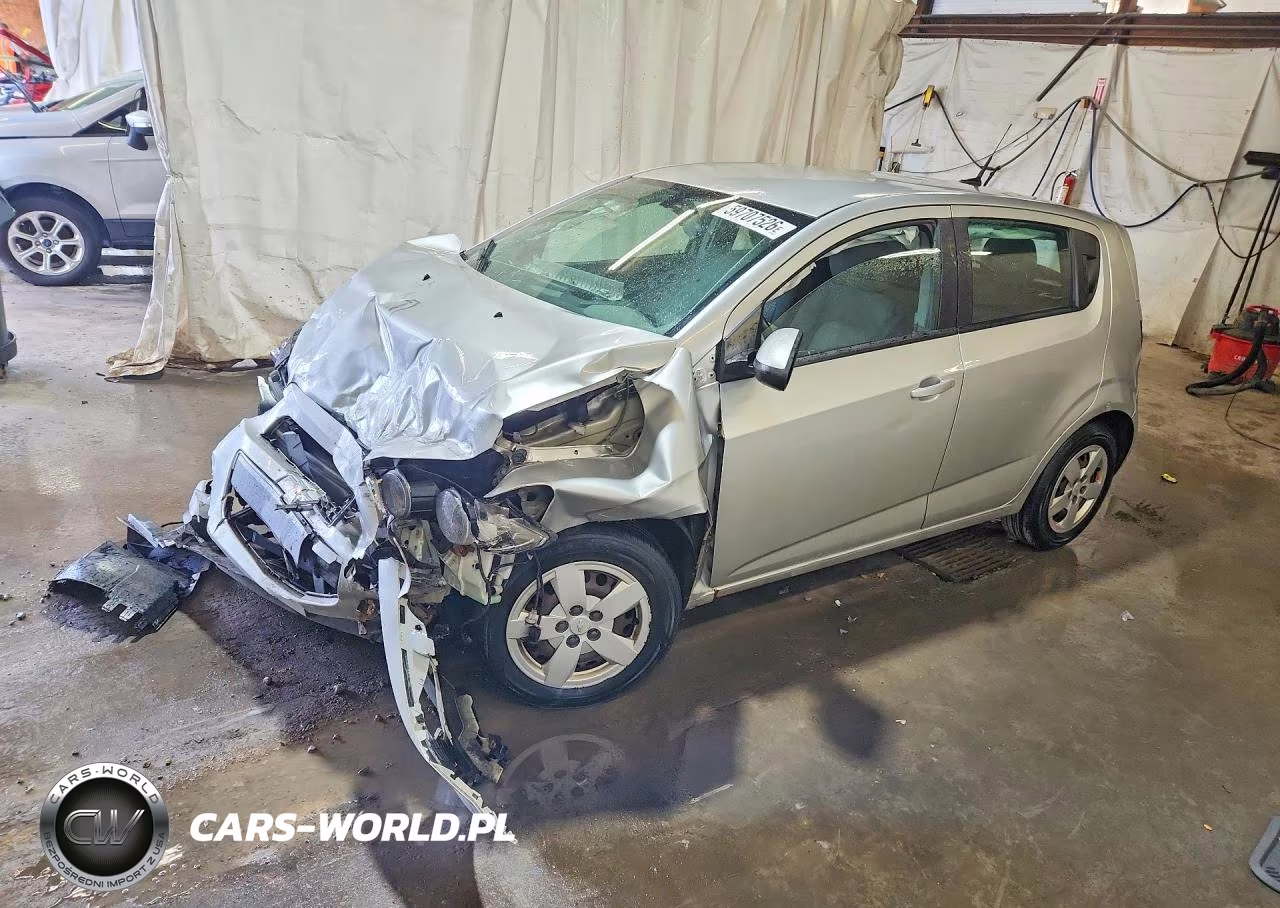 2014 Chevrolet Sonic Ls – zdjęcie 1 z 13