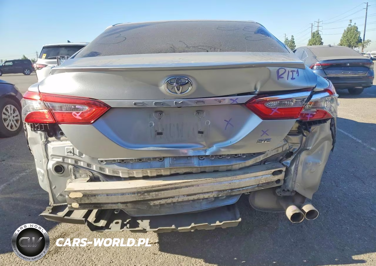 2018 Toyota Camry Se VIN:4T1B11HK7JU125150 - 6