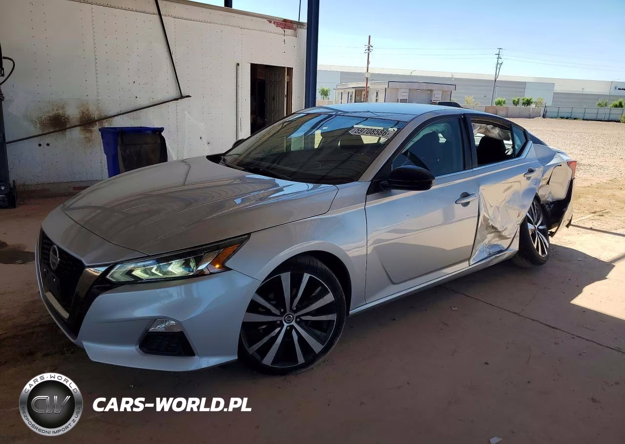 2022 Nissan Altima Sr – zdjęcie 1 z 12