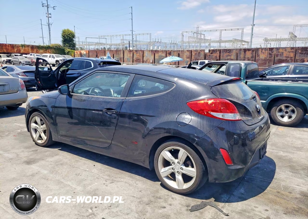 2013 Hyundai Veloster VIN:KMHTC6AD6DU140461 - 2