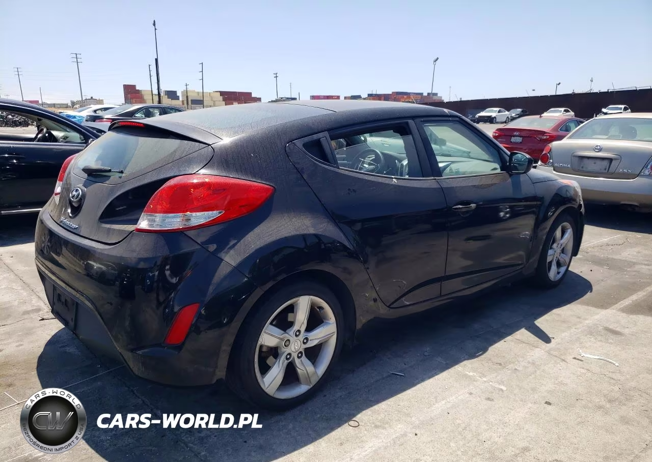 2013 Hyundai Veloster VIN:KMHTC6AD6DU140461 - 3