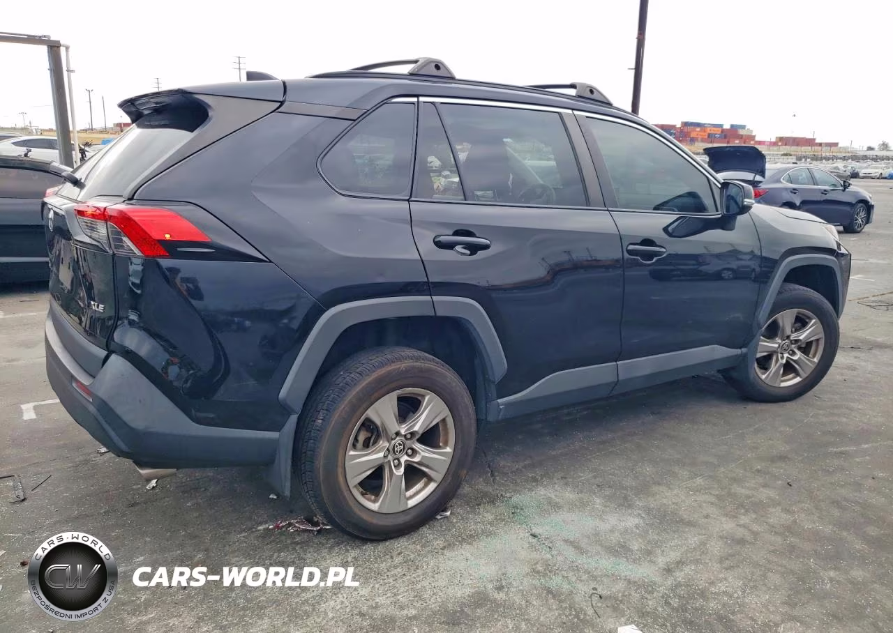 2022 Toyota Rav4 Xle VIN:2T3W1RFV6NC200996 - 3
