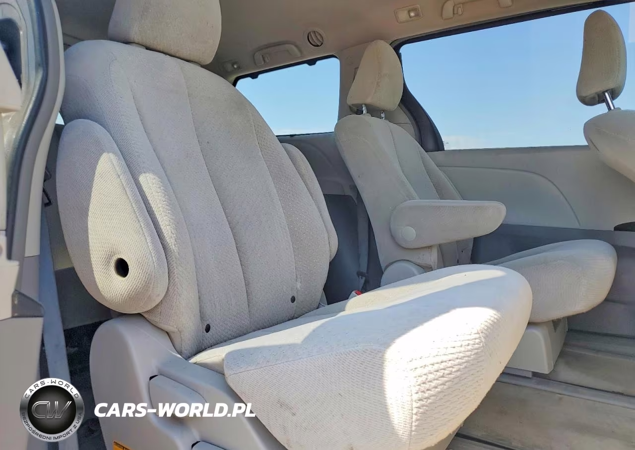 2013 Toyota Sienna Le VIN:5TDJK3DC3DS062127 - 11