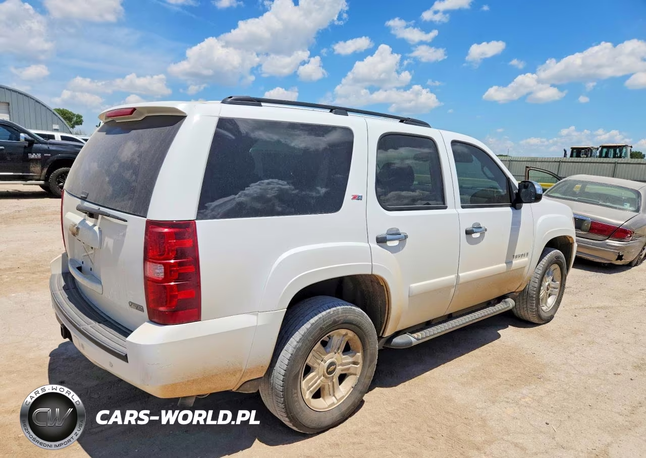 2008 Chevrolet Tahoe K1500 VIN:1GNFK13028R209907 - 3