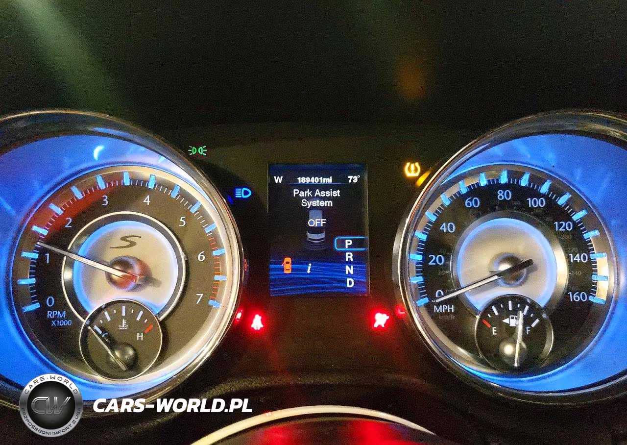 2012 Chrysler 300 S VIN:2C3CCAJT7CH238418 - 9