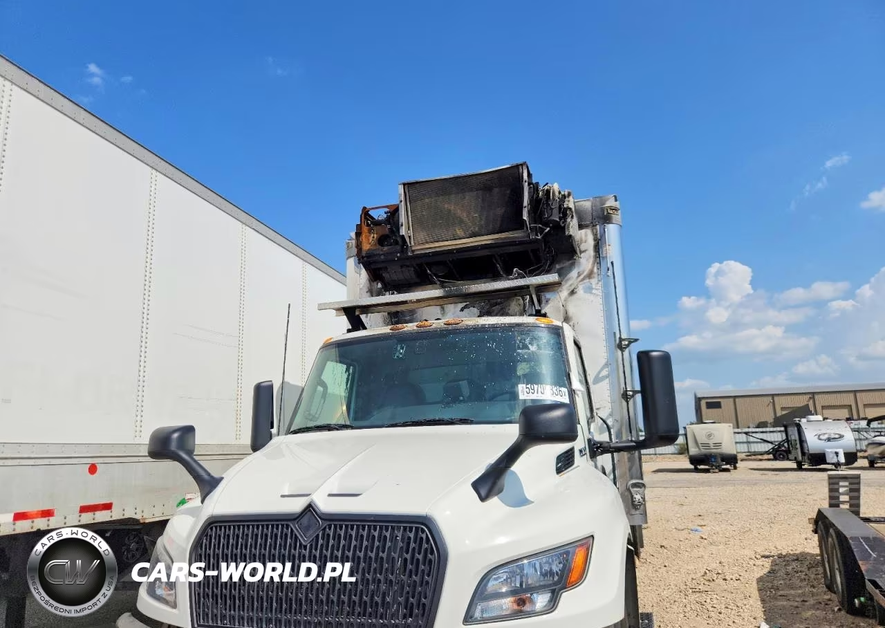 2025 International Mv607 Refrigerated Box Truck VIN:1HTEUMML2SS241848 - 13