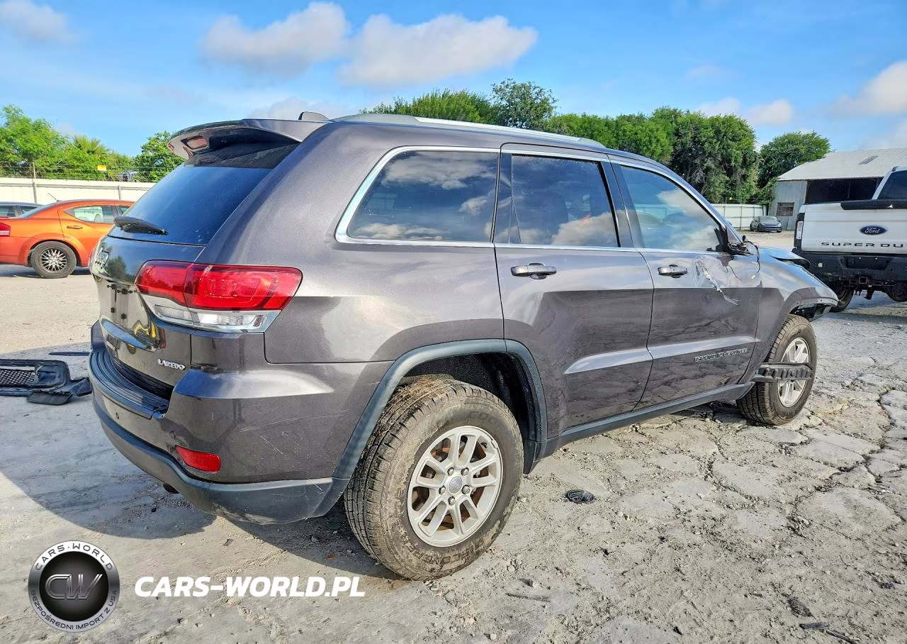 2020 Jeep Grand Cherokee Laredo VIN:1C4RJEAG8LC392399 - 3