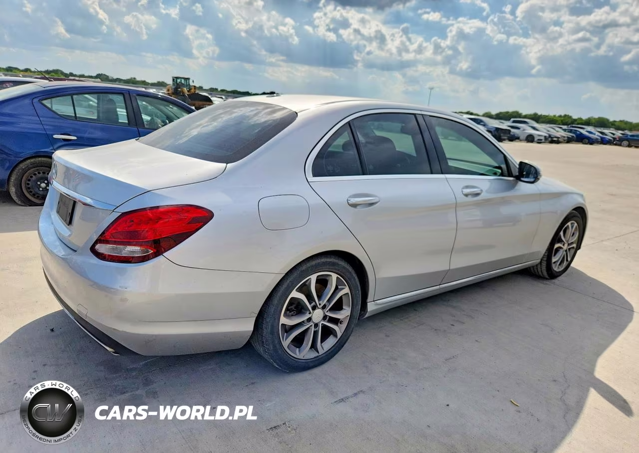 2016 Mercedes-Benz C 300 VIN:55SWF4JB7GU174920 - 3