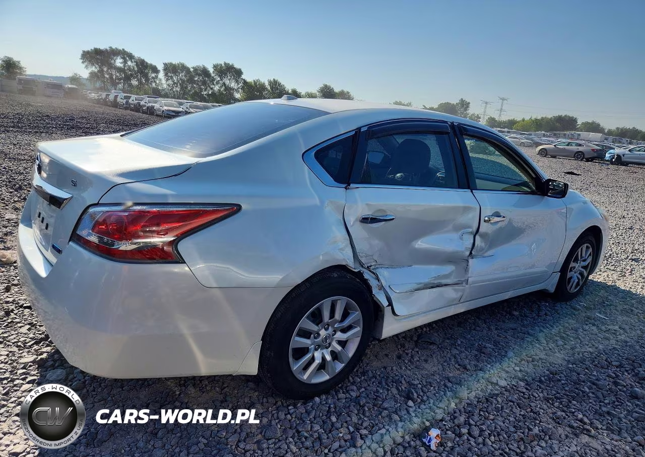 2014 Nissan Altima 2.5 S VIN:1N4AL3AP0EC424802 - 3
