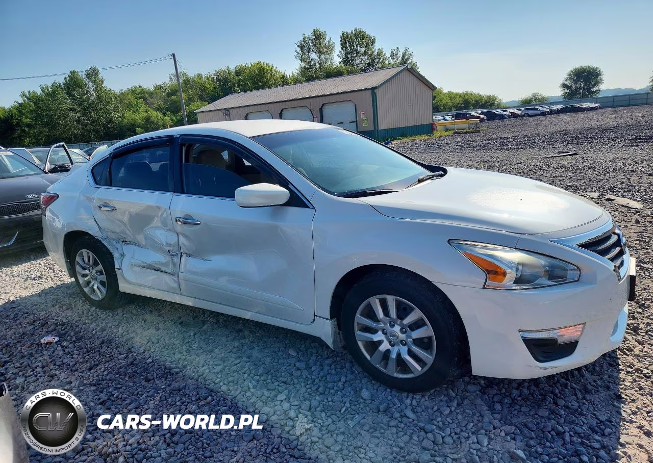 2014 Nissan Altima 2.5 S VIN:1N4AL3AP0EC424802 - 4