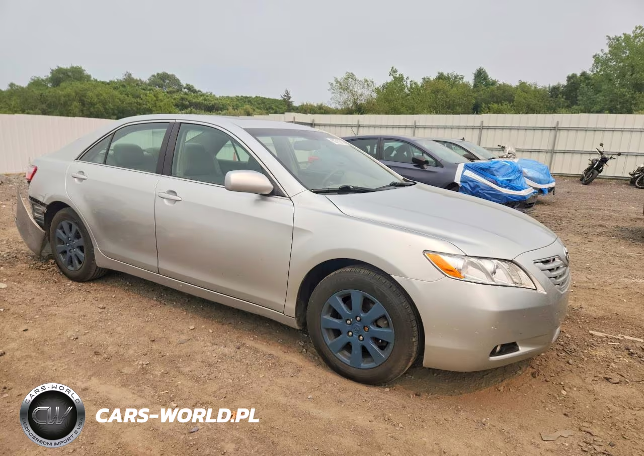 2007 Toyota Camry Xle VIN:JTNBE46K873013075 - 4