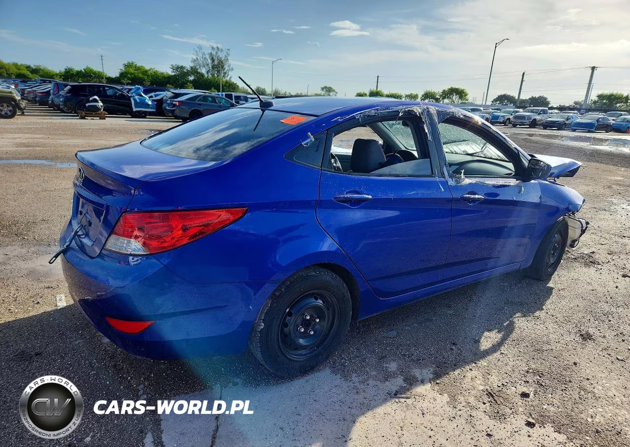 2014 Hyundai Accent Gls VIN:KMHCT4AE8EU744916 - 3