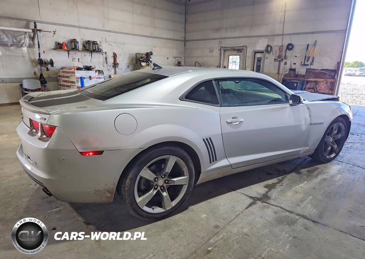 2011 Chevrolet Camaro Lt VIN:2G1FC1ED9B9163637 - 3