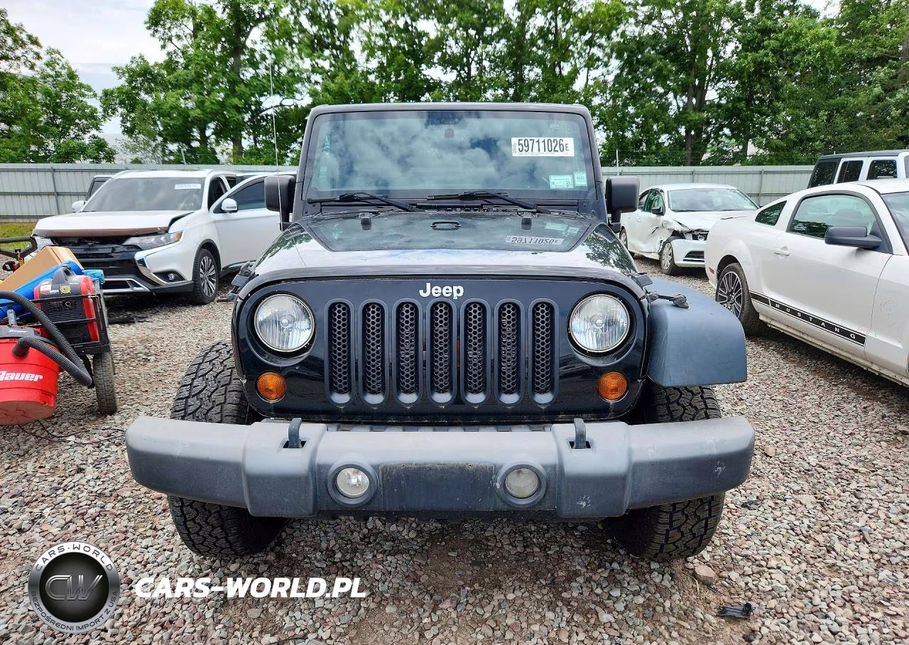 2013 Jeep Wrangler Sport VIN:1C4AJWAG7DL524041 - 5