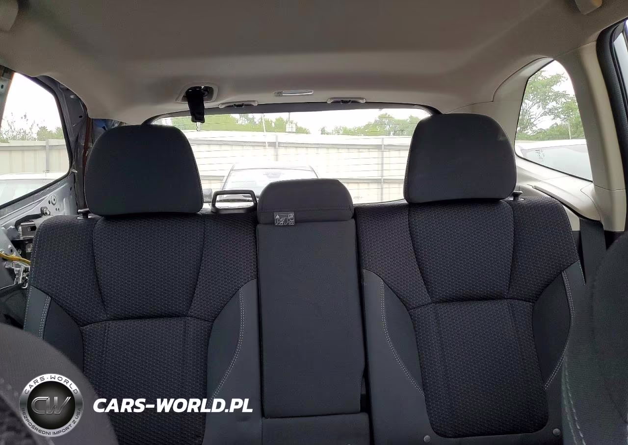 2022 Subaru Forester Premium VIN:JF2SKAEC5NH415367 - 10