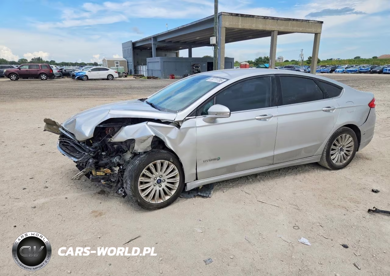 2015 Ford Fusion Se Hybrid – zdjęcie 1 z 13