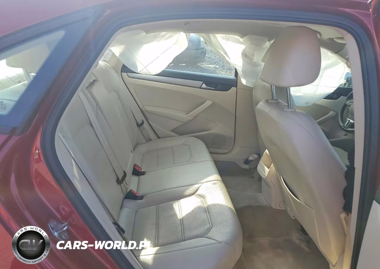 2015 Volkswagen Passat S VIN:1VWAS7A33FC056020 - 10