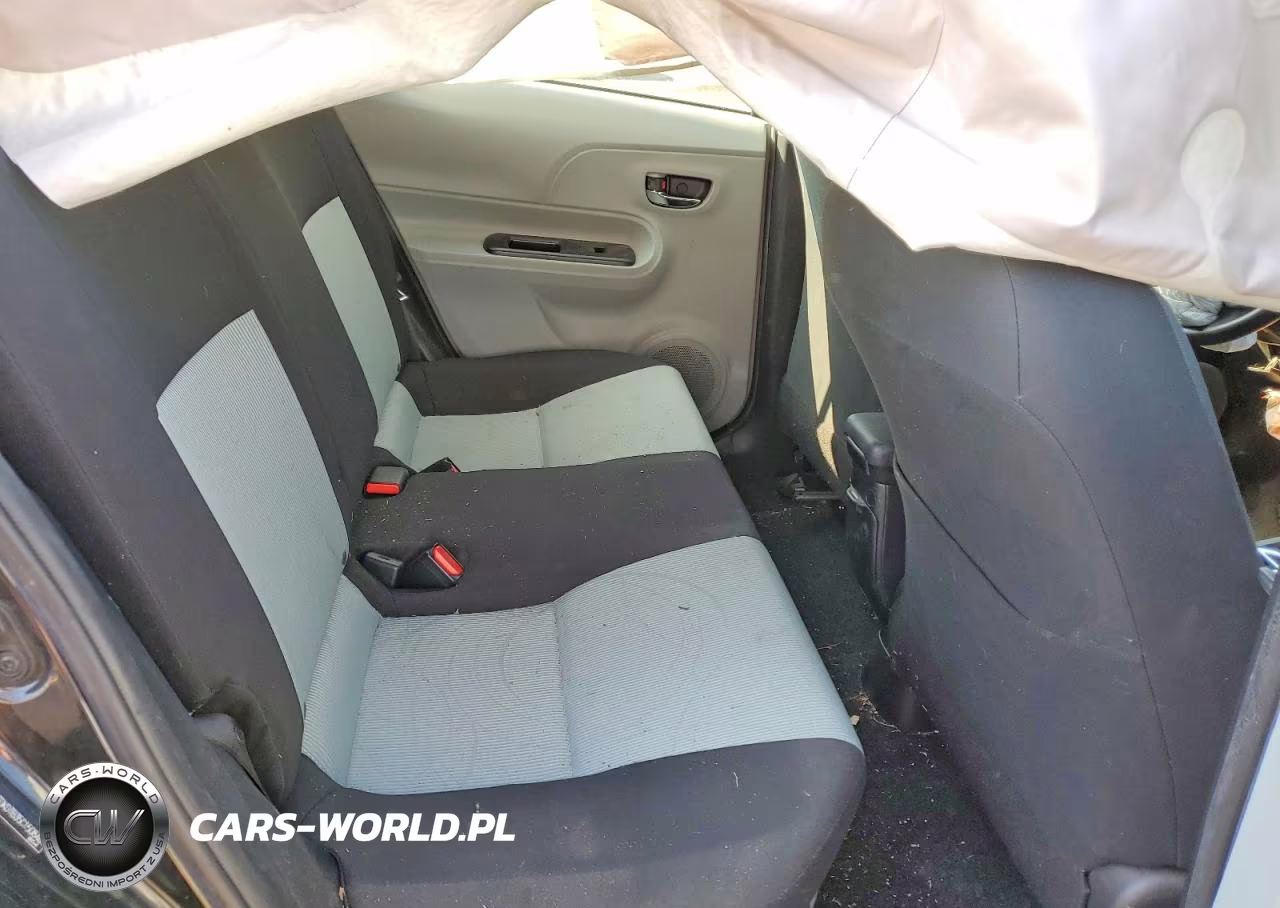 2012 Toyota Prius C Two VIN:JTDKDTB35C1508484 - 10