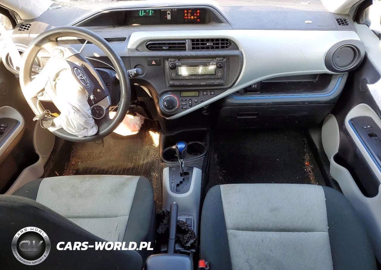 2012 Toyota Prius C Two VIN:JTDKDTB35C1508484 - 8