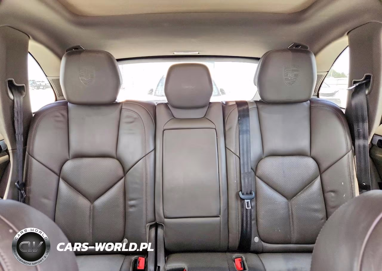 2018 Porsche Cayenne VIN:WP1AA2A25JKA01520 - 10