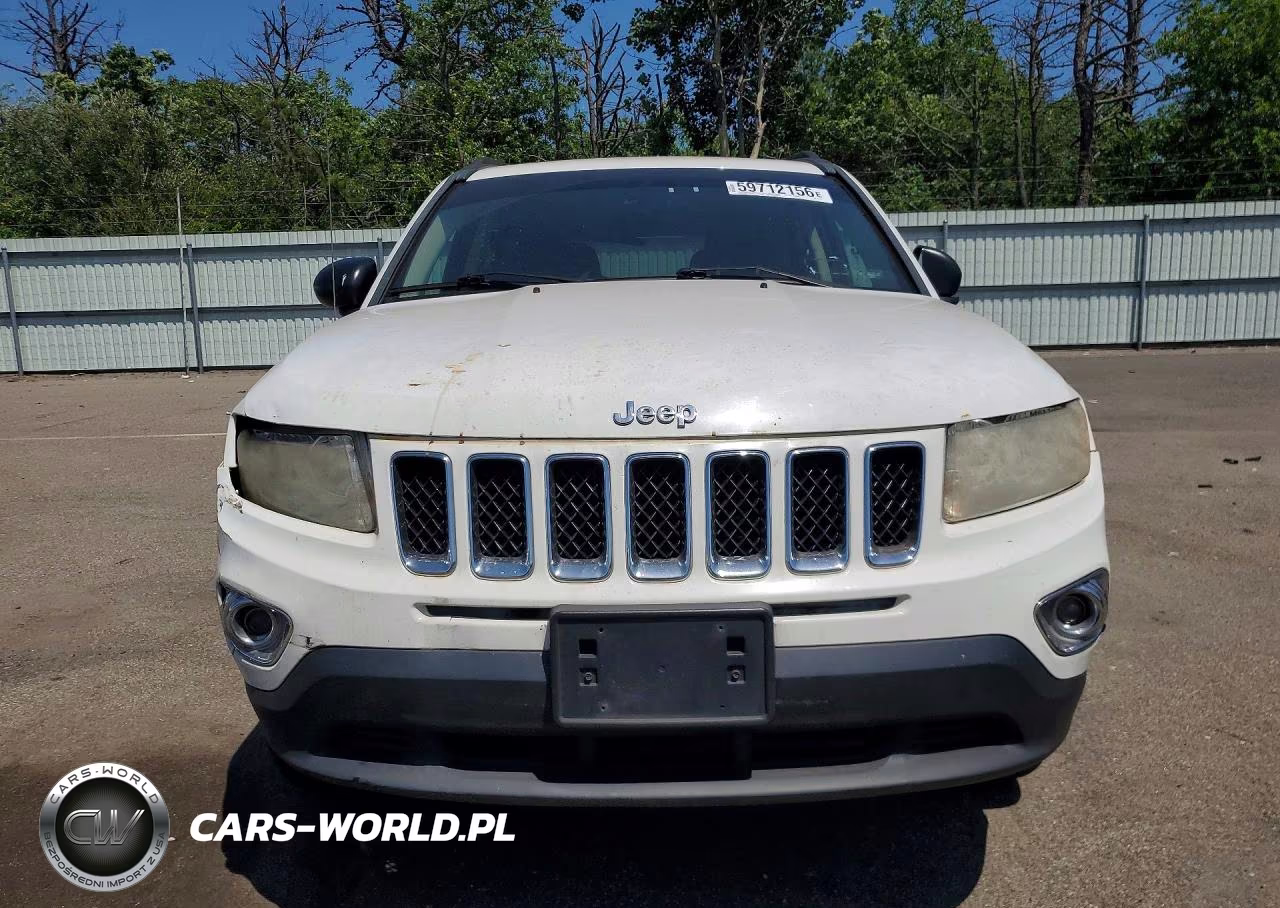 2012 Jeep Compass Latitude VIN:1C4NJDEB4CD575123 - 5