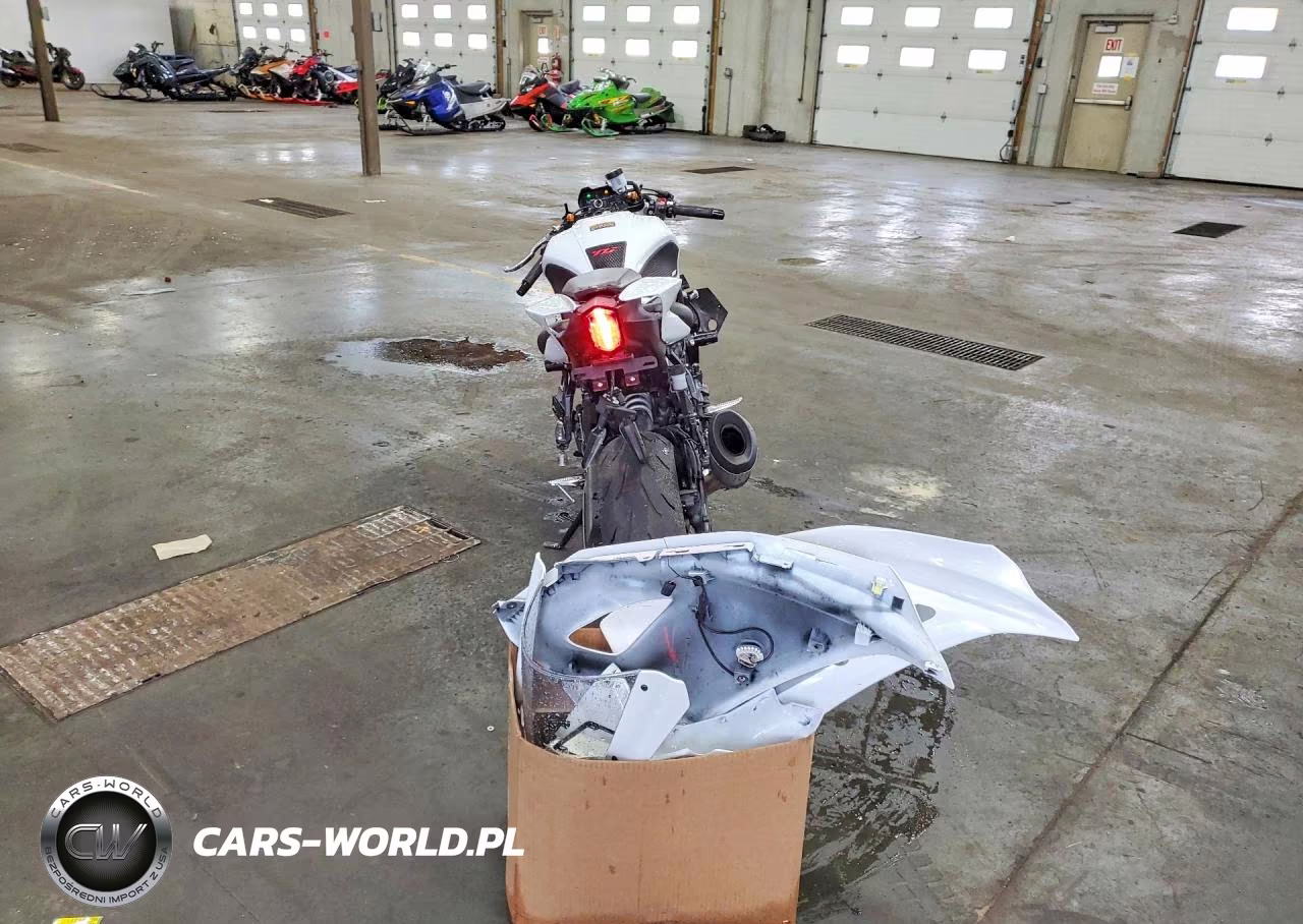 2023 Yamaha Yzfr7 VIN:JYARM38EXPA007390 - 4