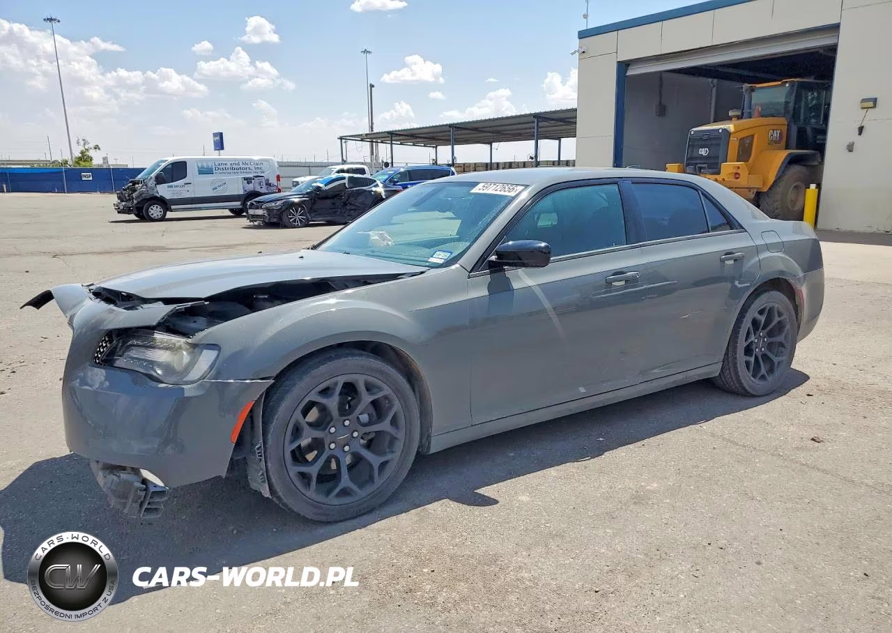 2019 Chrysler 300 Touring