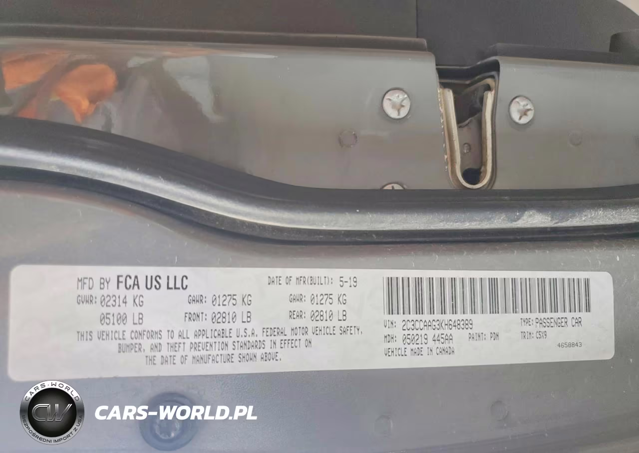 2019 Chrysler 300 Touring VIN:2C3CCAAG3KH648389 - 12