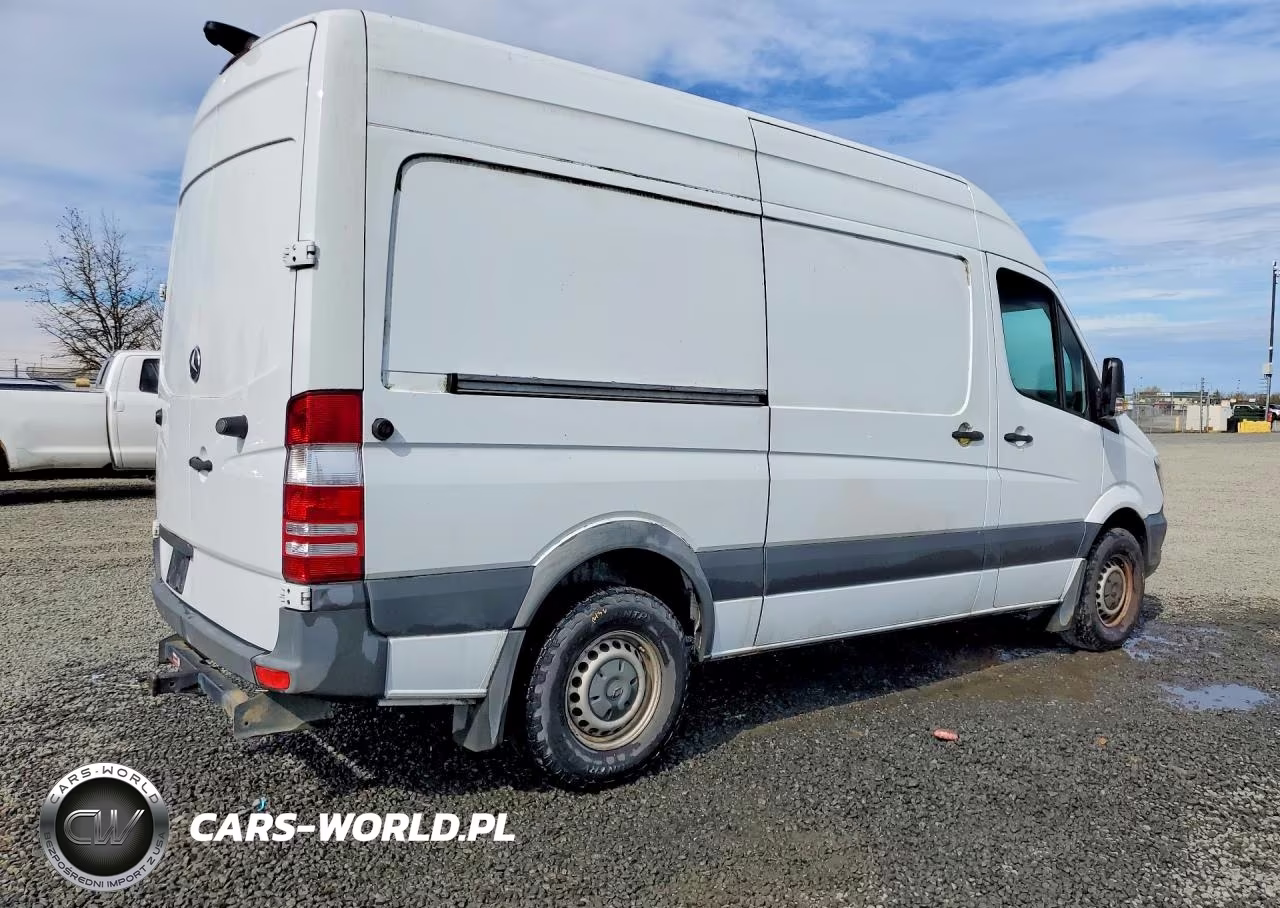 2017 Mercedes Benz Sprinter 2500 Delivery Van VIN:WD3PE7CD4HP529231 - 3