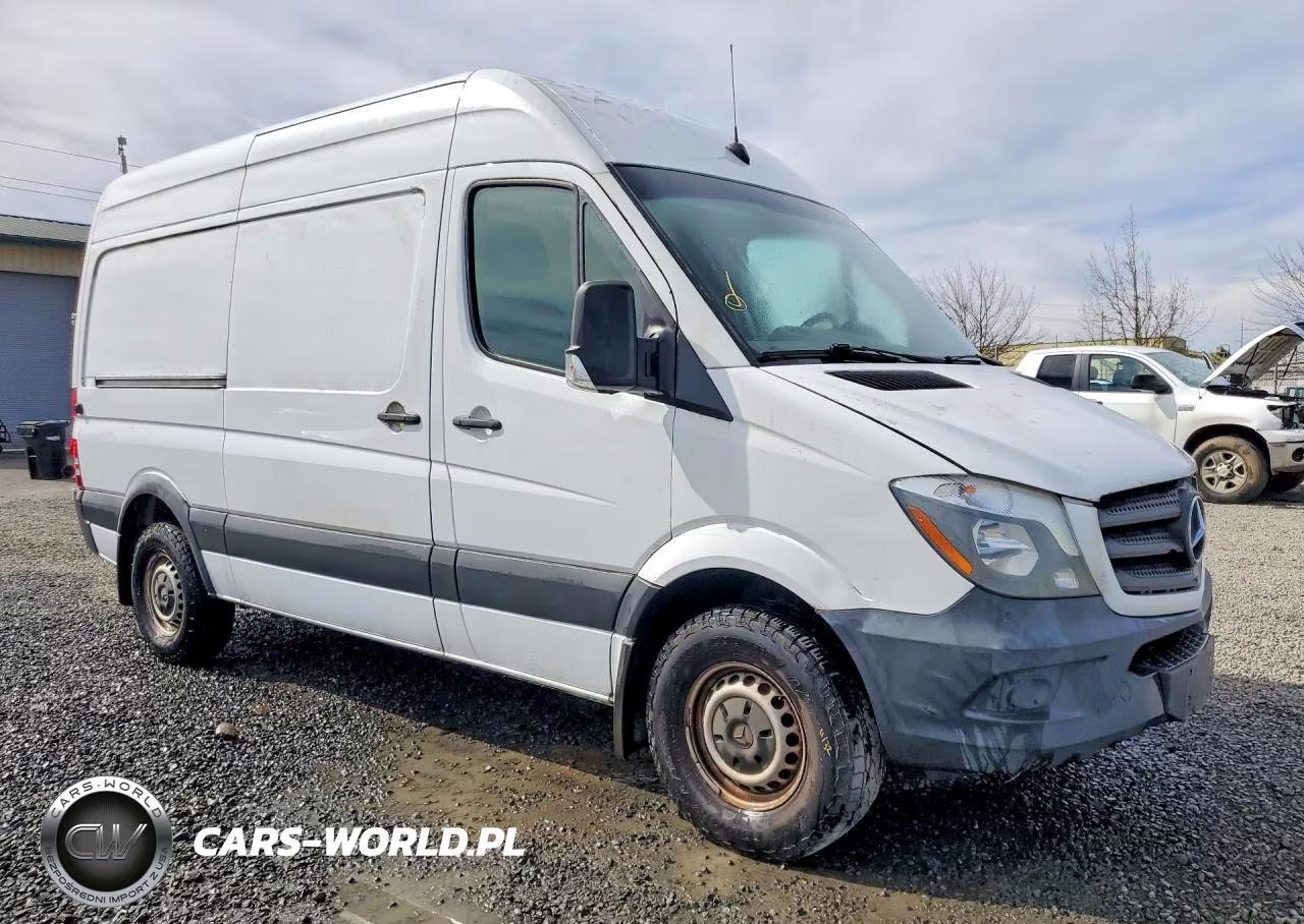 2017 Mercedes Benz Sprinter 2500 Delivery Van VIN:WD3PE7CD4HP529231 - 4