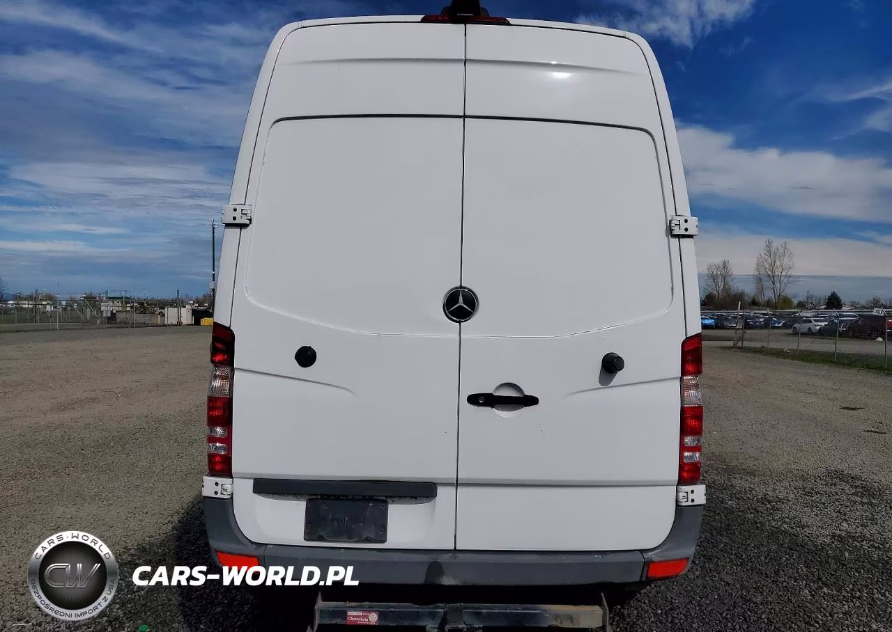 2017 Mercedes Benz Sprinter 2500 Delivery Van VIN:WD3PE7CD4HP529231 - 6