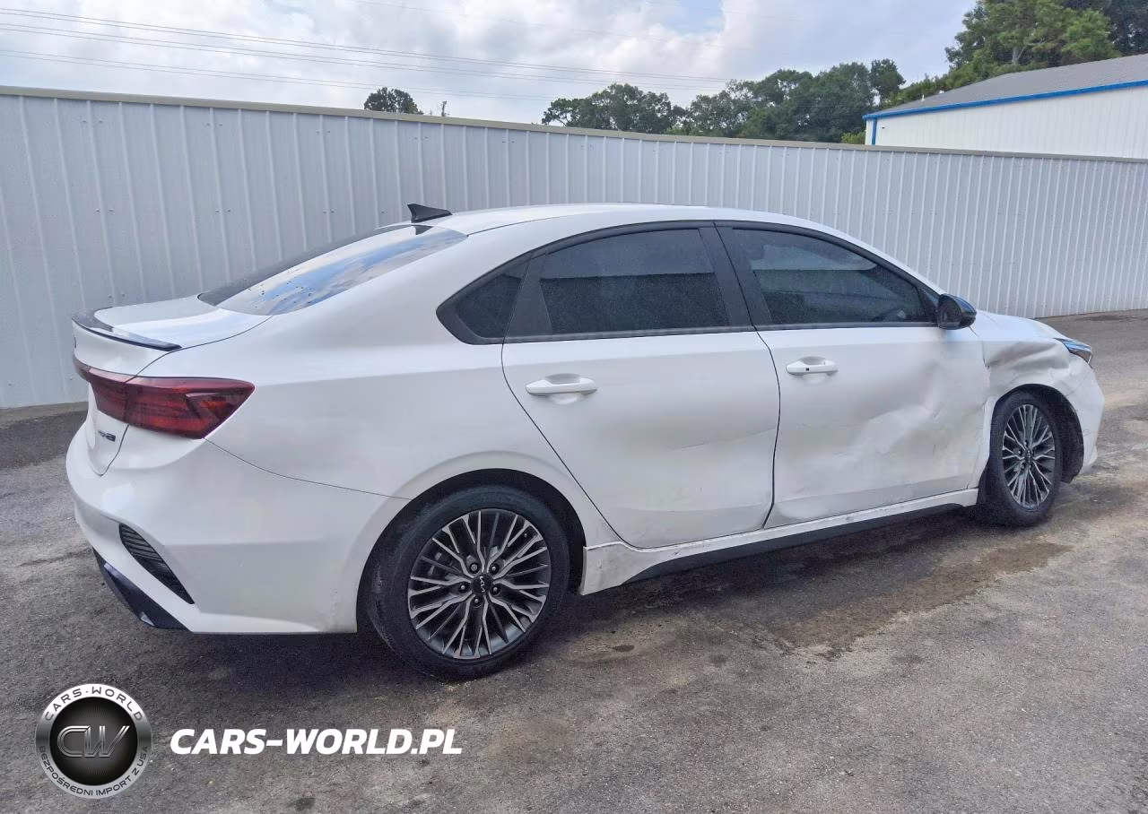 2024 Kia Forte Gt Line VIN:3KPF54AD4RE835236 - 3