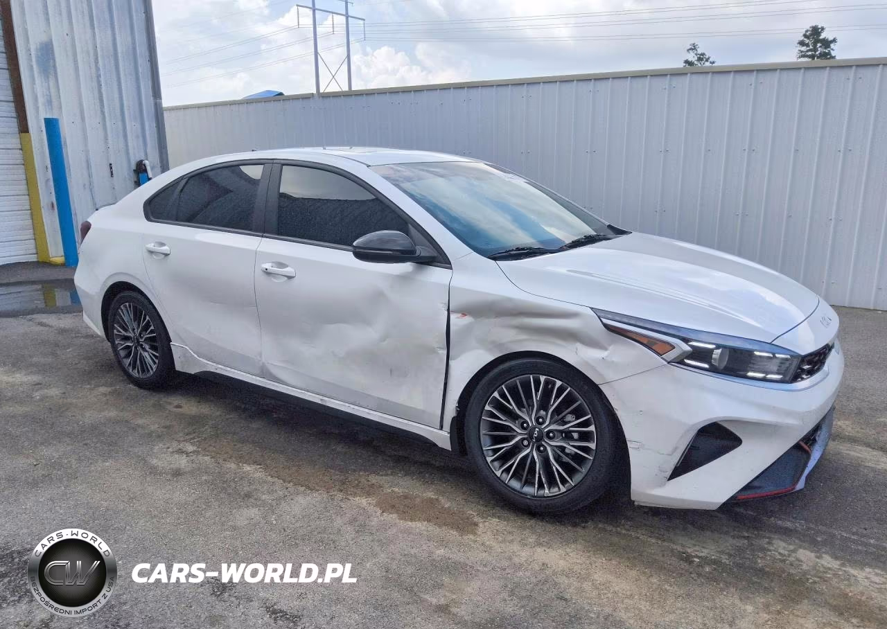 2024 Kia Forte Gt Line VIN:3KPF54AD4RE835236 - 4