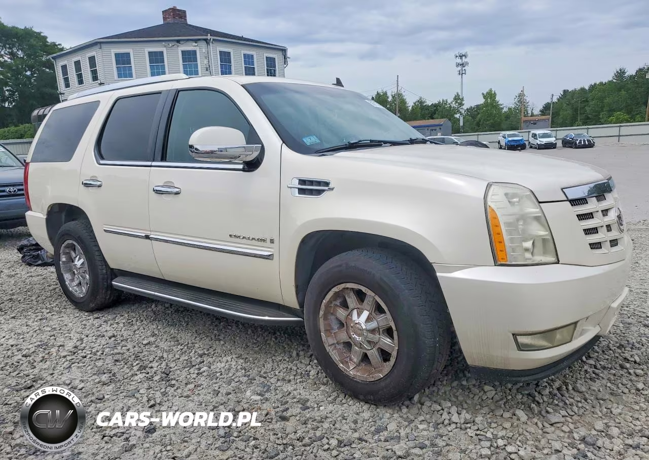 2007 Cadillac Escalade Luxury VIN:1GYFK63827R183796 - 4
