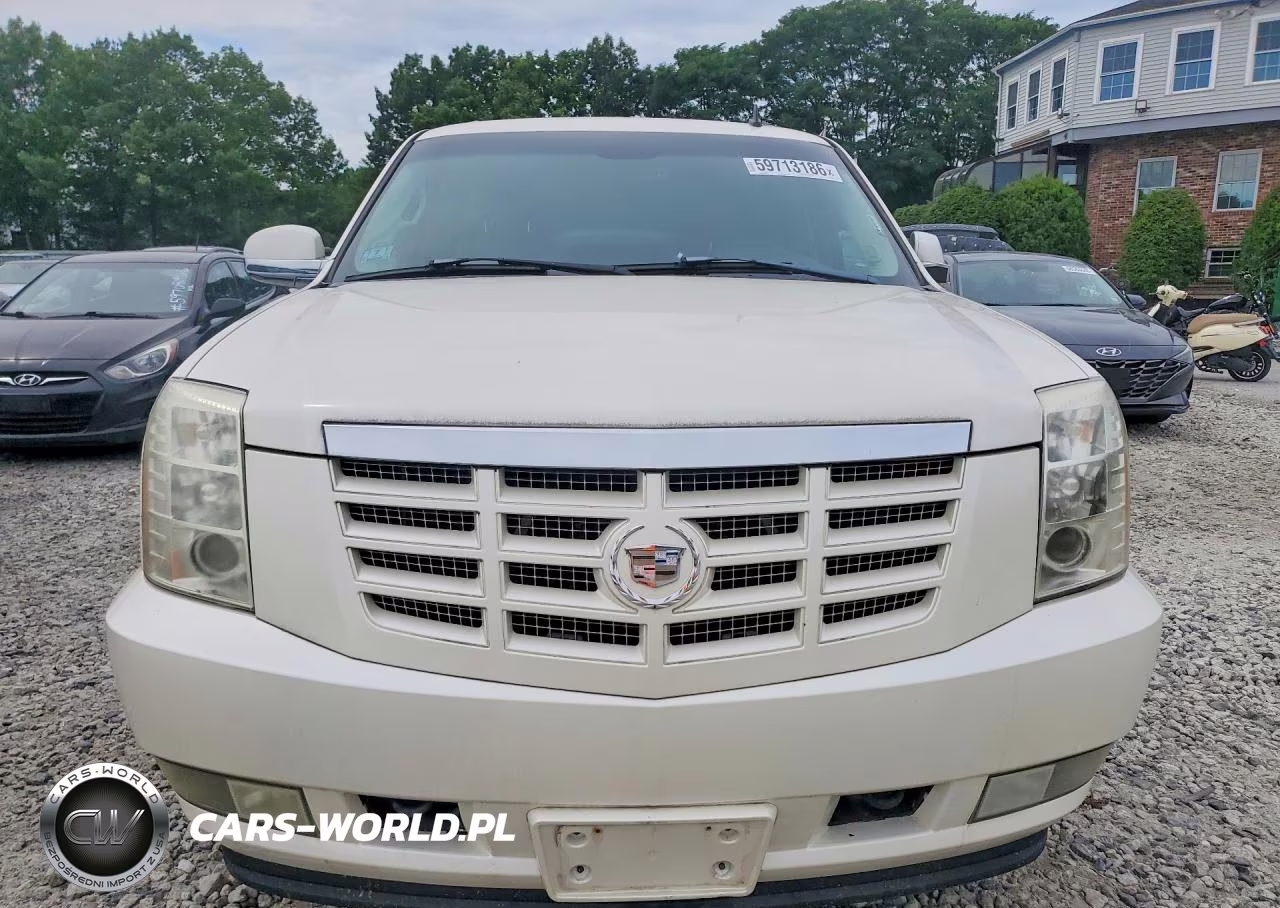 2007 Cadillac Escalade Luxury VIN:1GYFK63827R183796 - 5
