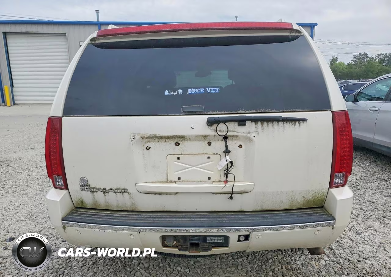 2007 Cadillac Escalade Luxury VIN:1GYFK63827R183796 - 6