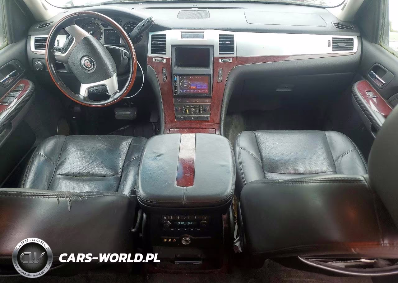 2007 Cadillac Escalade Luxury VIN:1GYFK63827R183796 - 8
