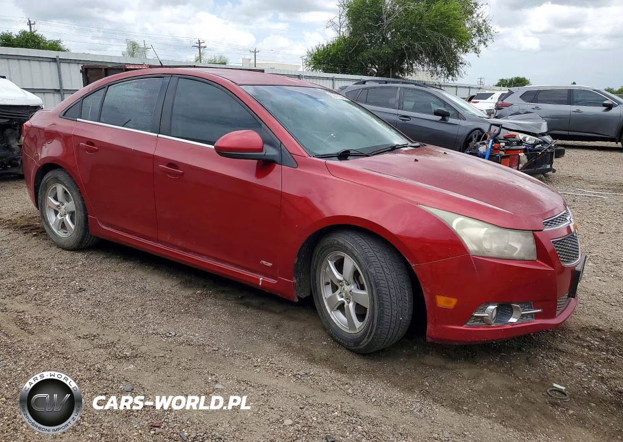 2014 Chevrolet Cruze Lt VIN:1G1PC5SB5E7110146 - 4